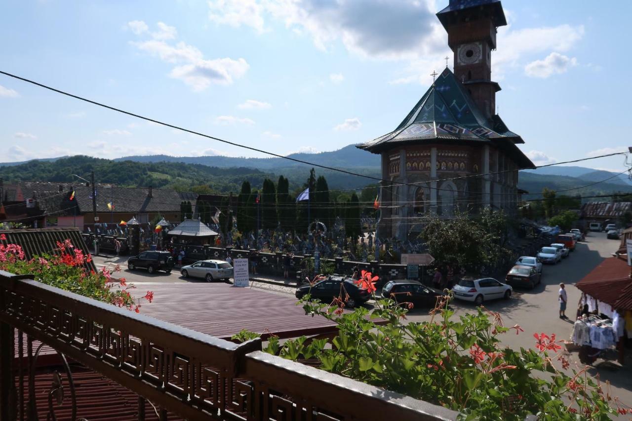 Hotel Casa Pop Săpînţa Exterior foto
