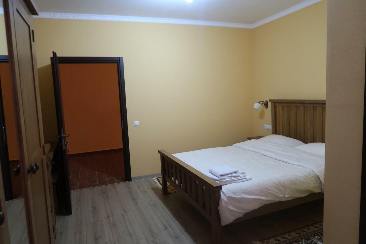 Hotel Casa Pop Săpînţa Exterior foto