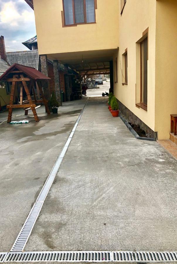 Hotel Casa Pop Săpînţa Exterior foto